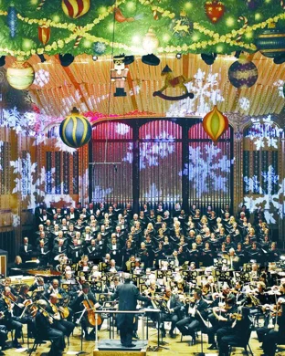 A Very Merry Christmas Show