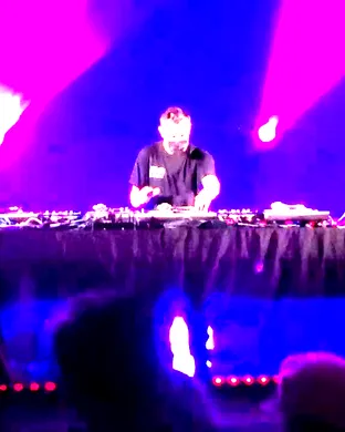 RJD2